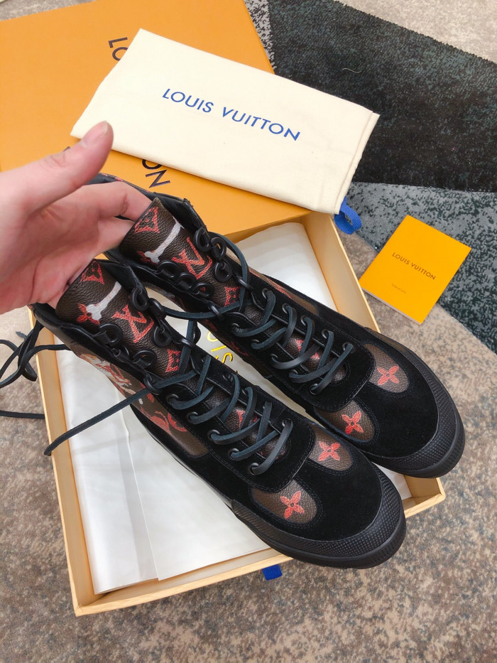LOUS VUITO LAUREATE PLATFORM DESERT BOOT