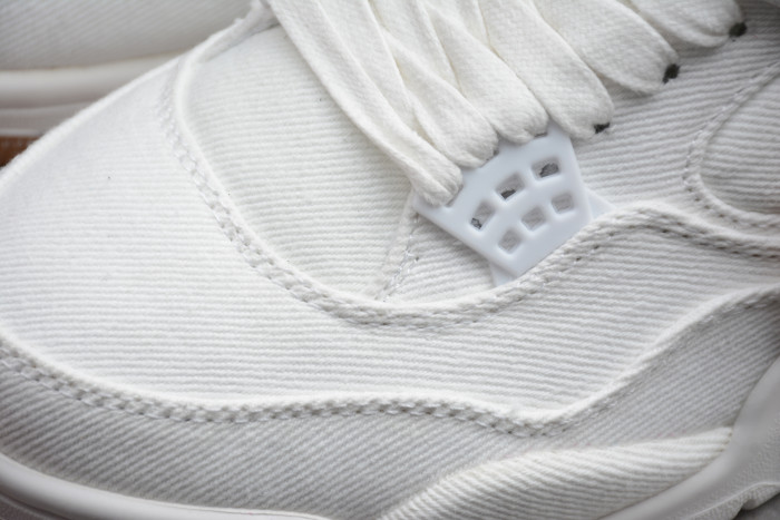 Levi’s x Air Jordan 4 ‘White’ AO2571-100