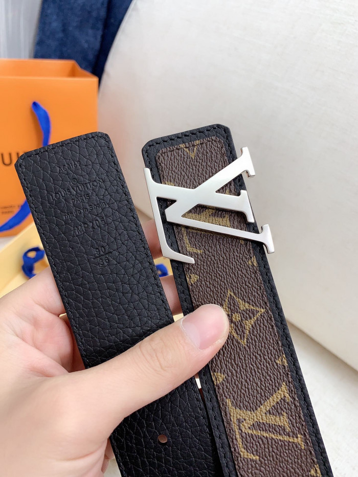 Loui Vuitto Belt-4CM