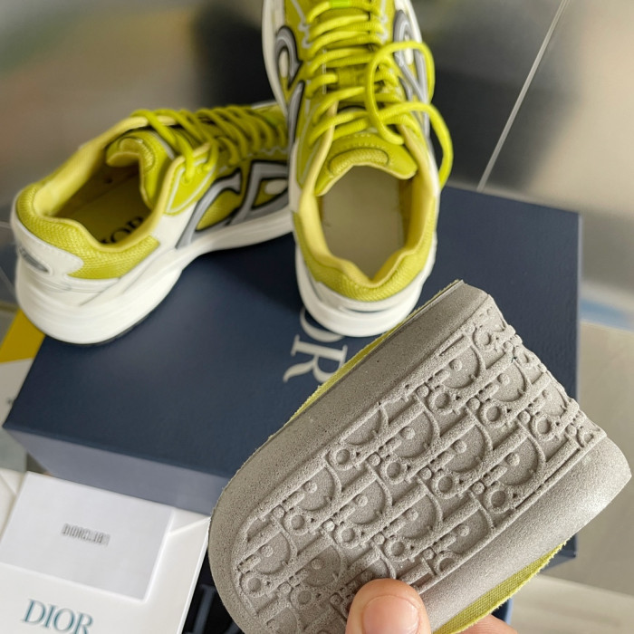 DR B30 Sneakers