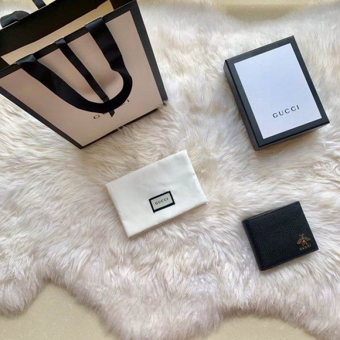 G*u*i wallet 523664 11*9