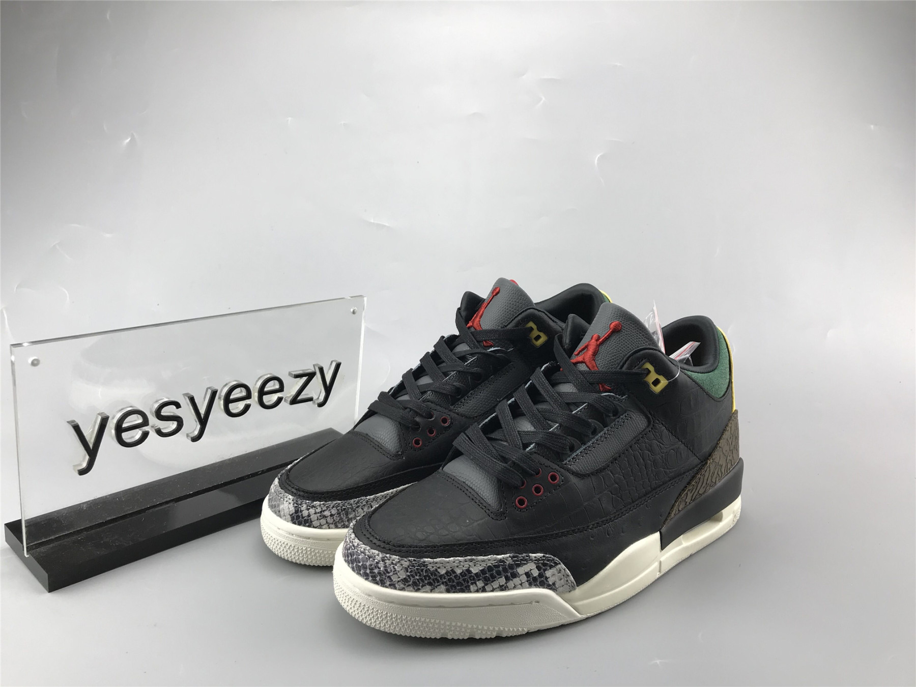 UA AIR JORDAN 3 RETRO SE "ANIMAL INSTINCT 2.0"