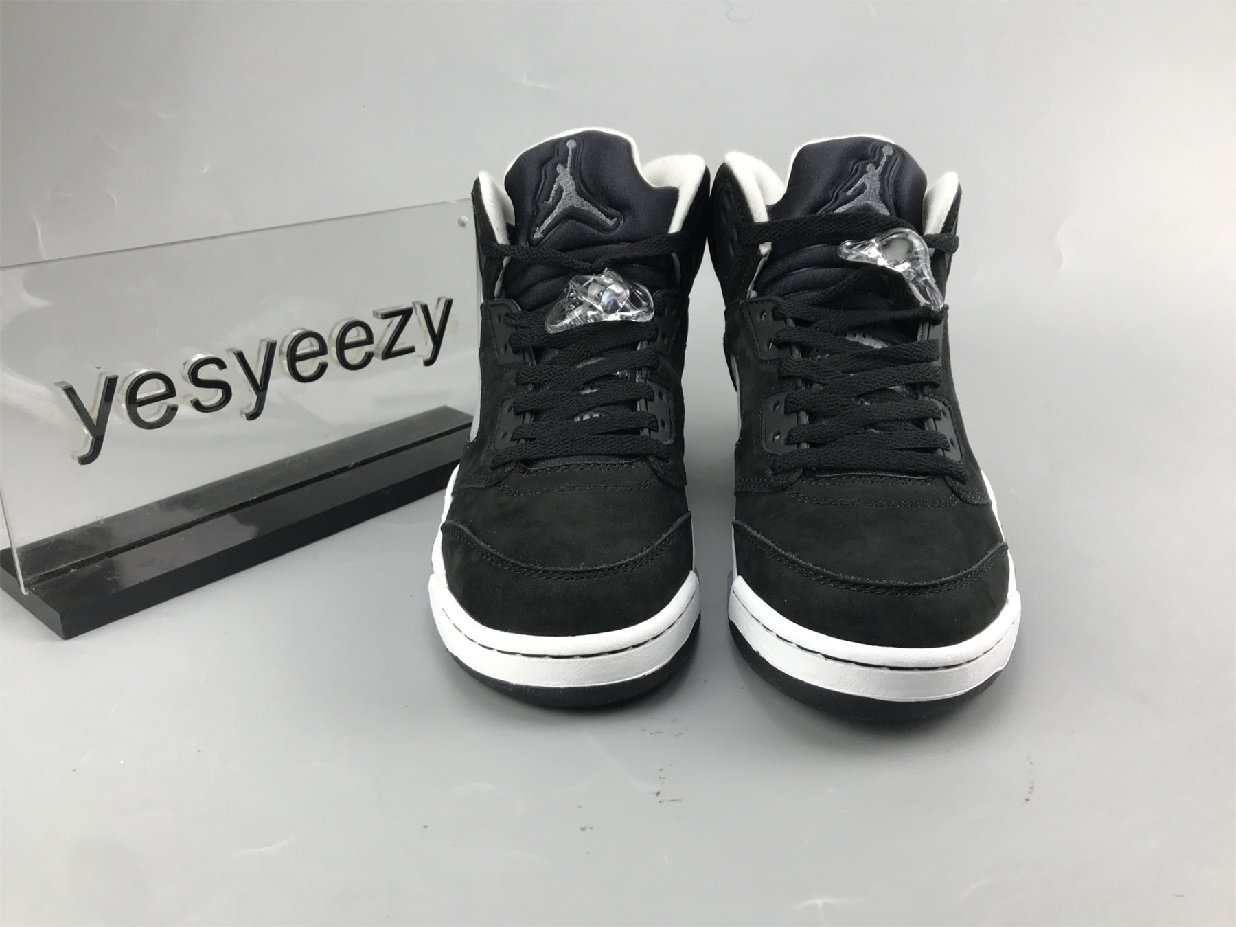 UA AIR JORDAN 5 RETRO 2021