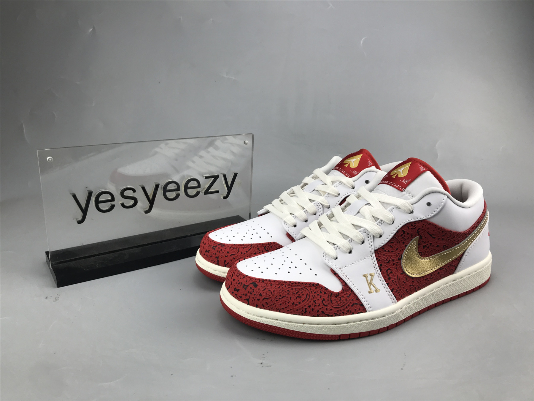 UA AIR JORDAN 1 LOW SE 