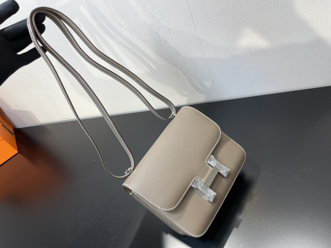 H**me5 Constance 24 Epsom leather silver hardware  9.4"x5.9"x3"