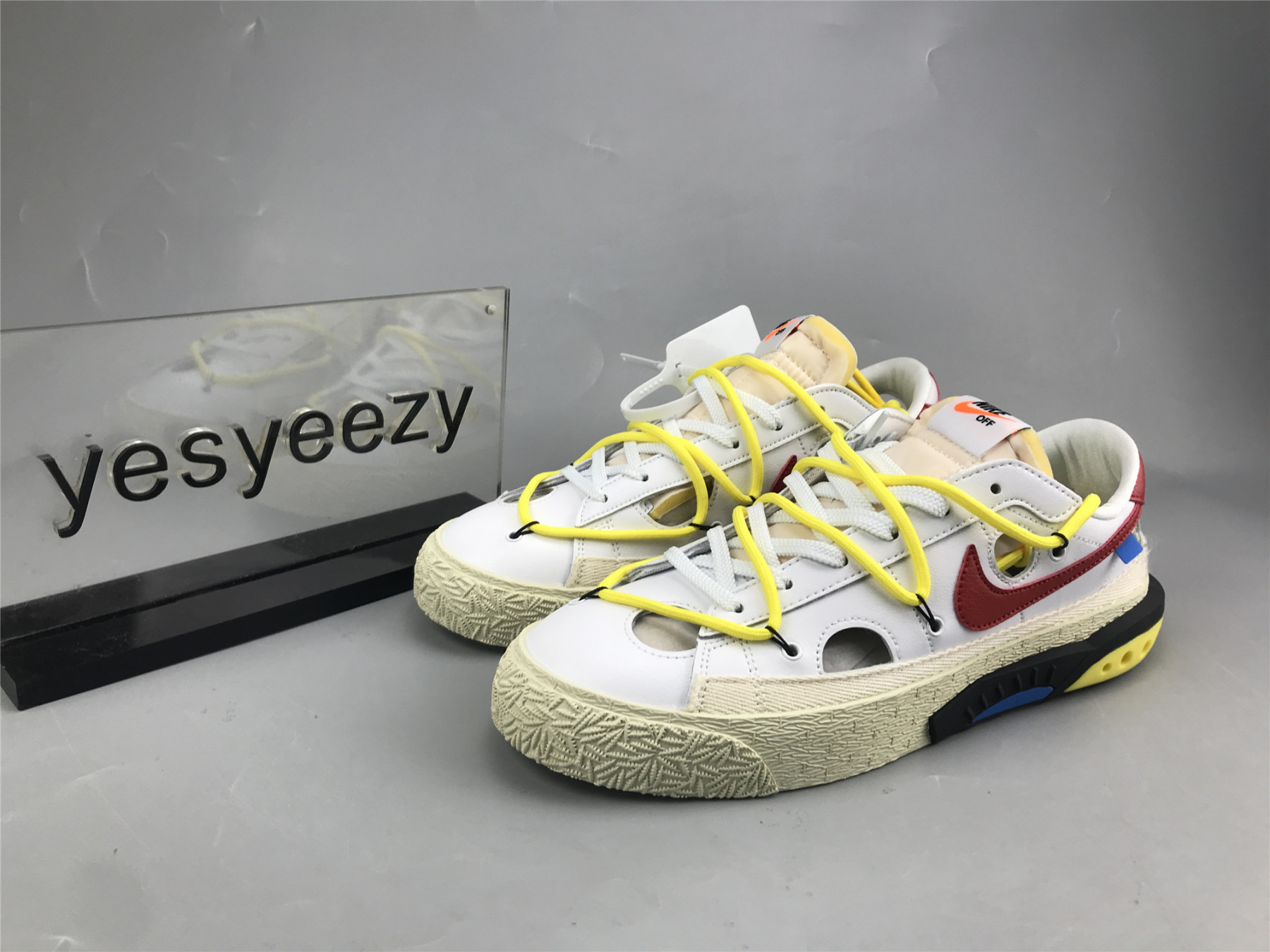 UA OFF-WHITE X BLAZER LOW 