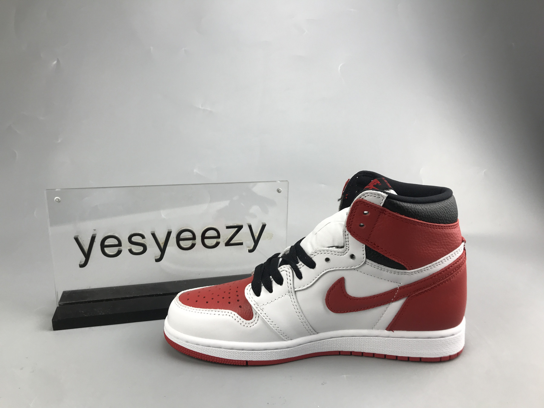 UA AIR JORDAN 1 RETRO HIGH OG HERITAGE