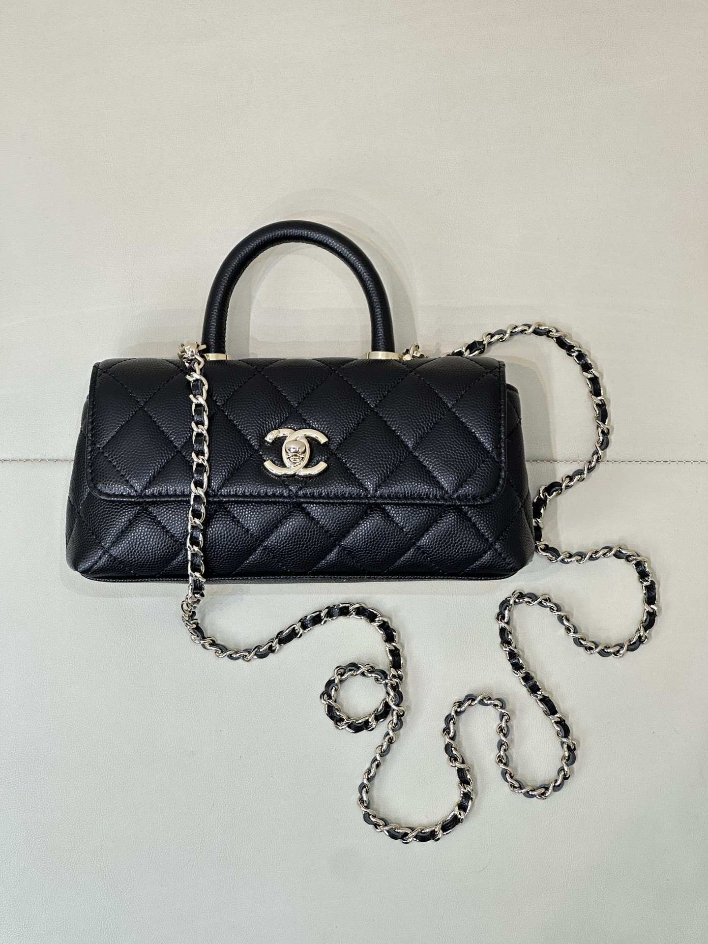 Ch**el Coco Handle Flap Bag AS5285 21x10x5cm