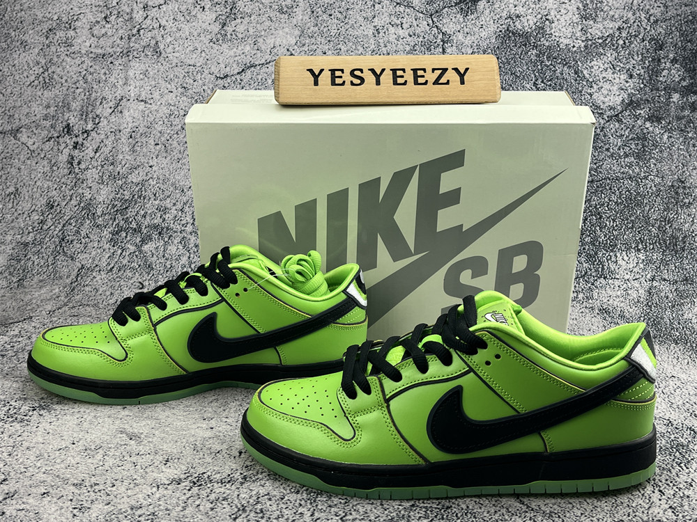 UA NIKE THE POWERPUFF GIRLS X DUNK LOW PRO SB QS 