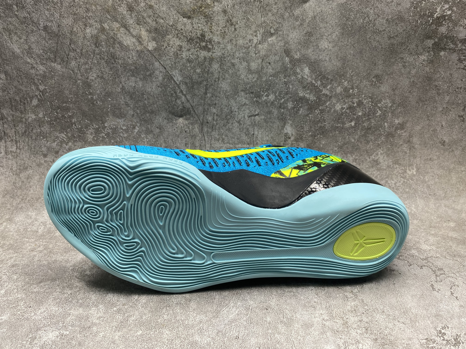 UA Nike Kobe 9 Elite Low Protro