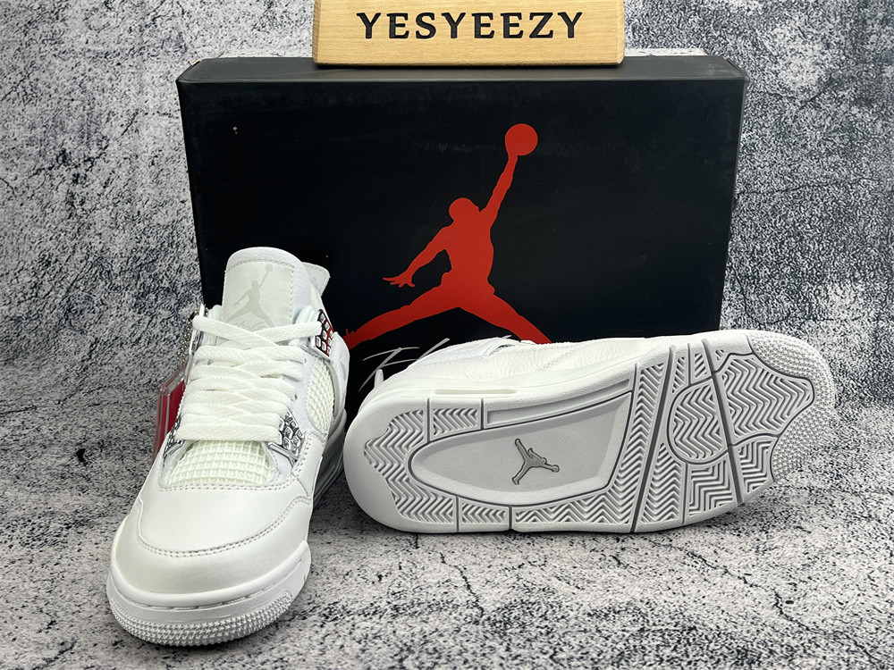 UA AIR JORDAN 4 RETRO "PURE MONEY"
