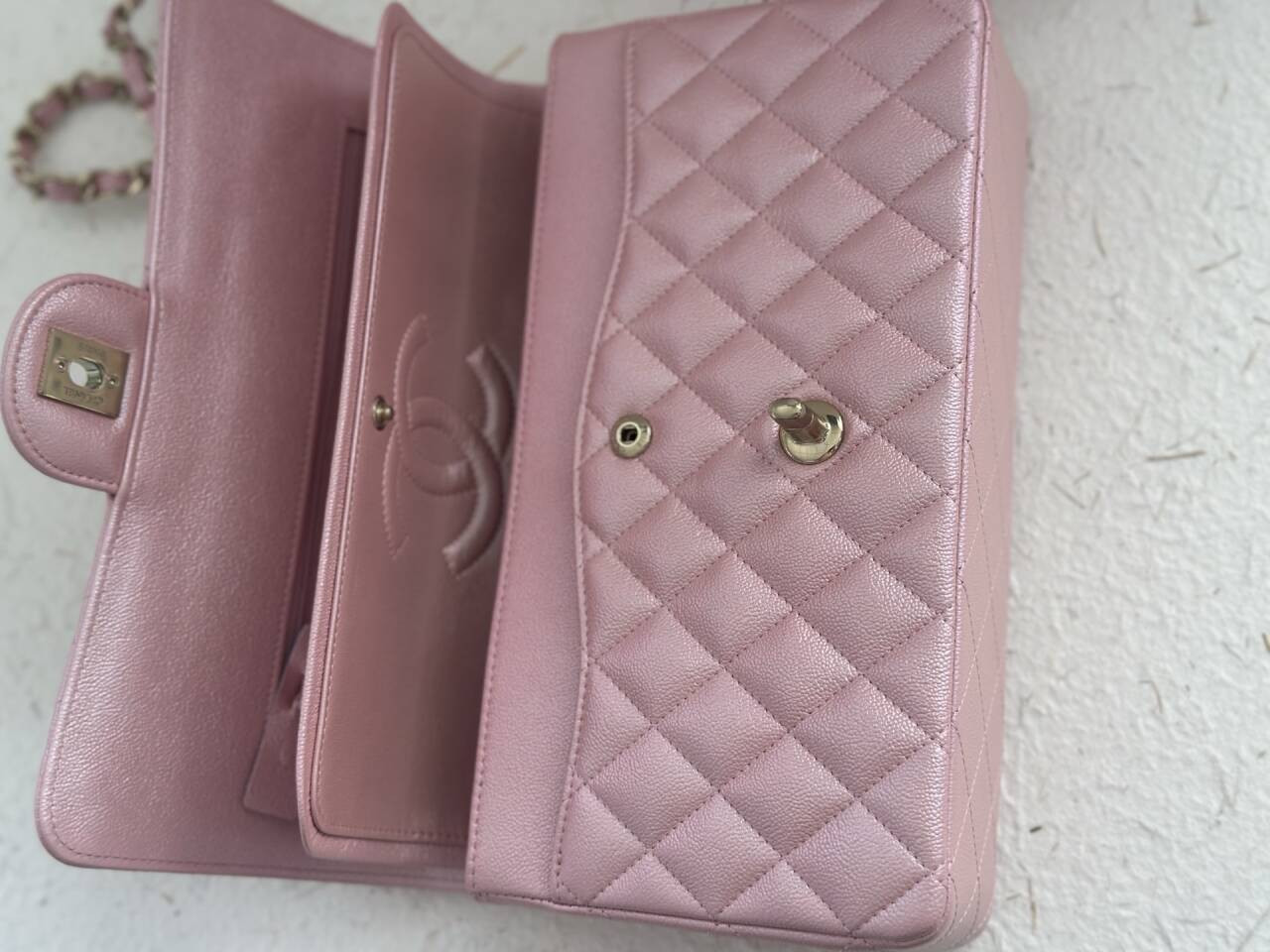 Ch**el Flap Bag Pearlescent Pink AS1112 25.5x15x6cm