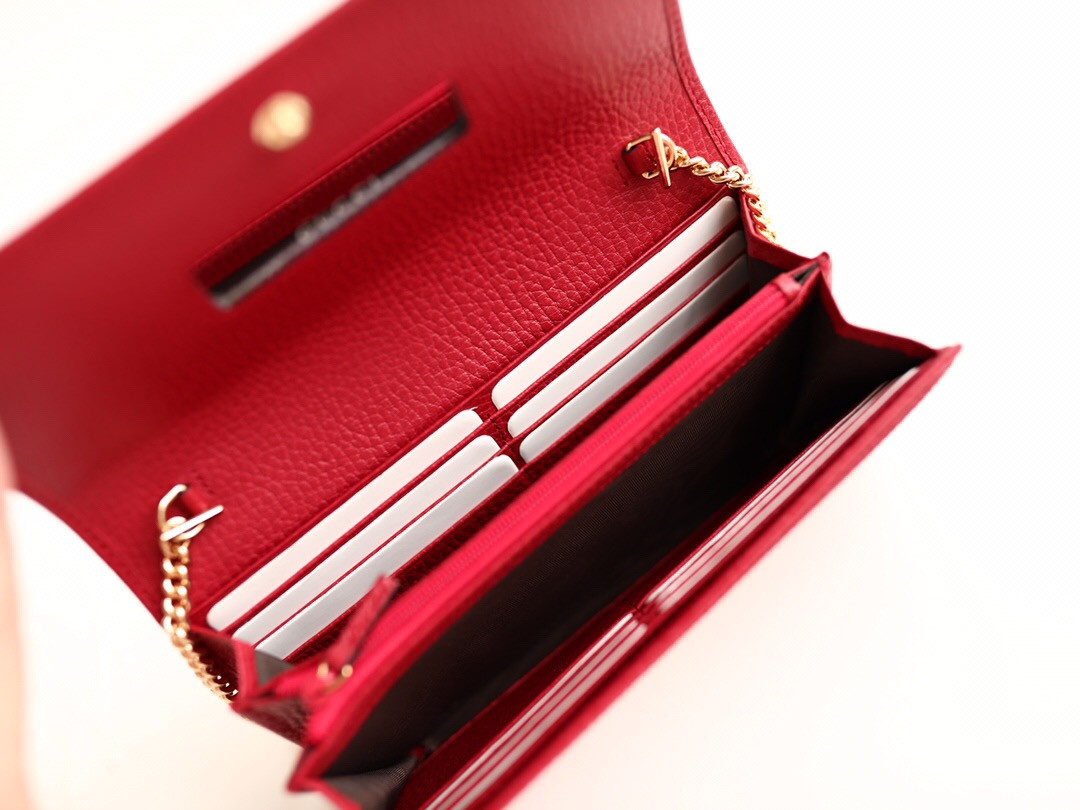 Gvc*1 GG Marmont leather chain wallet