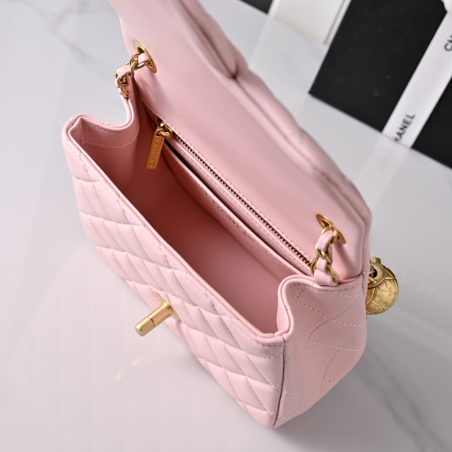 Ch**el Mini Flap Bag AS1786 13.5x17x8cm