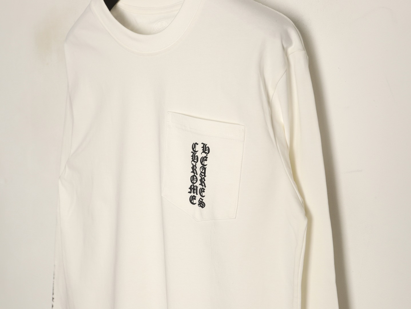 Ch*0me He**ts Long-sleeved T-shirt