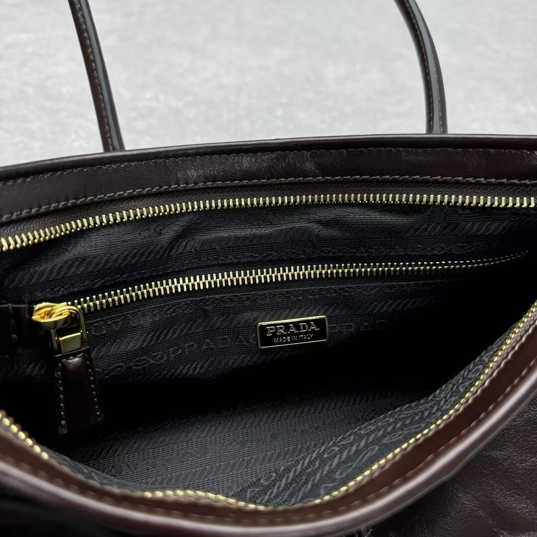 Pra*a Bonnie Medium Leather Handbag 32x15.5x12cm