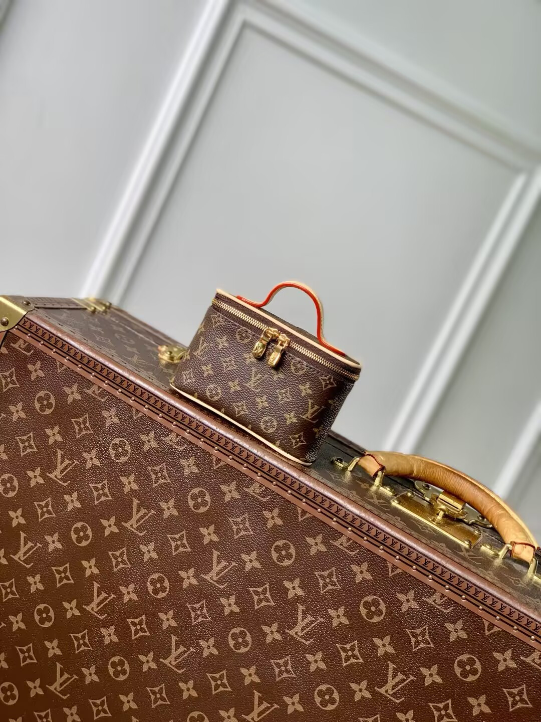 LV Nice Beauty Makeup Bag M83079 11.5x3.5x13.5cm
