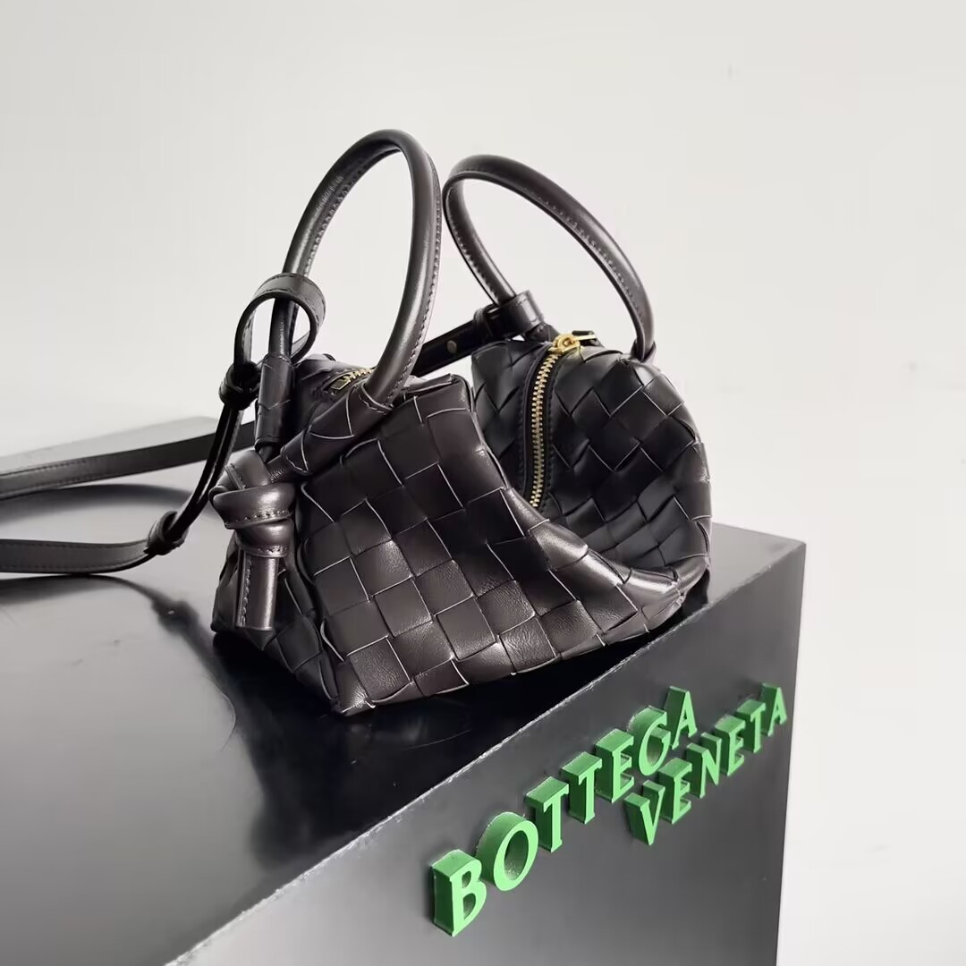 B0tt*ga Ven*ta Small Loop Cross-Body Bag 17x10x6cm