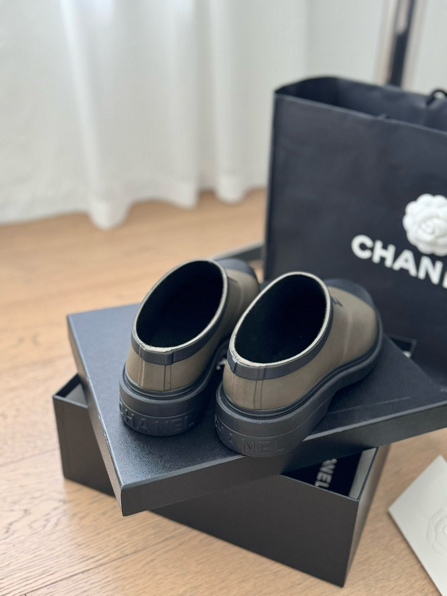 UA Ch**el Boots