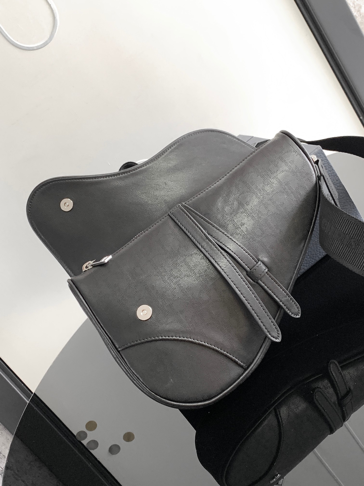 Chr1st1an D10r D10r HOMME Bags Leather Black 26 x 19 x 4.5 cm