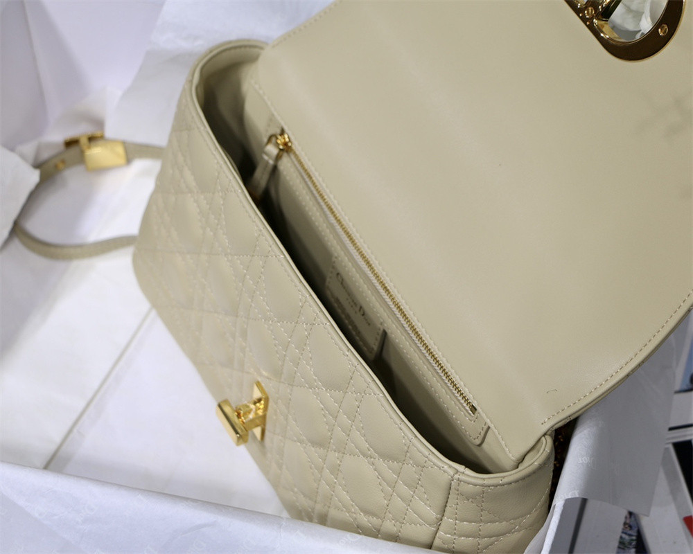MEDIUM D10r CARO BAG Beige S*pple Cannage Calfskin 25.5 x 15.5 x 8 cm