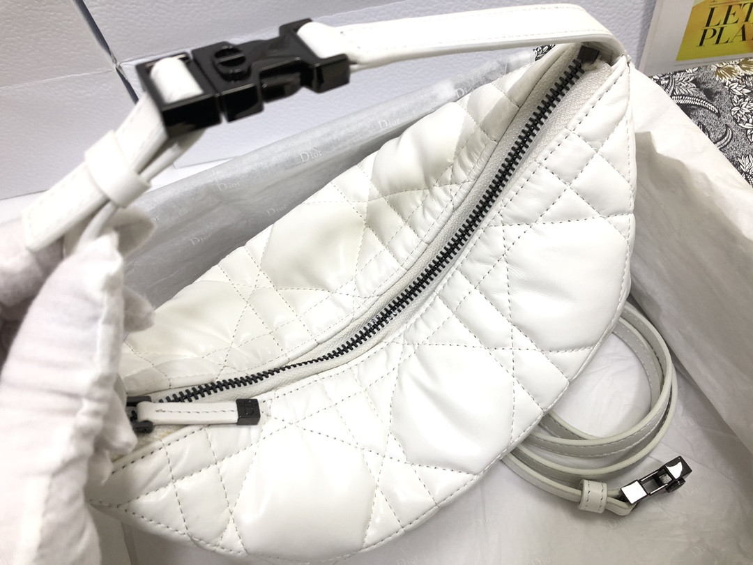 MEDIUM D10r TRAVEL NOMAD POUCH