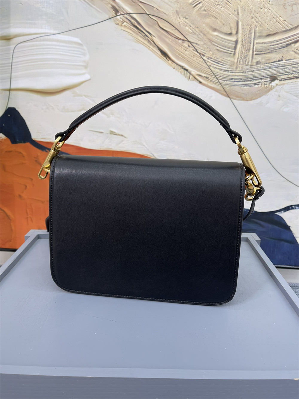 Va1e*ntin0 GARAVANI LOCÒ CALFSKIN SHOULDER SMALL BAG BLACK 22 x 16  x 7 cm