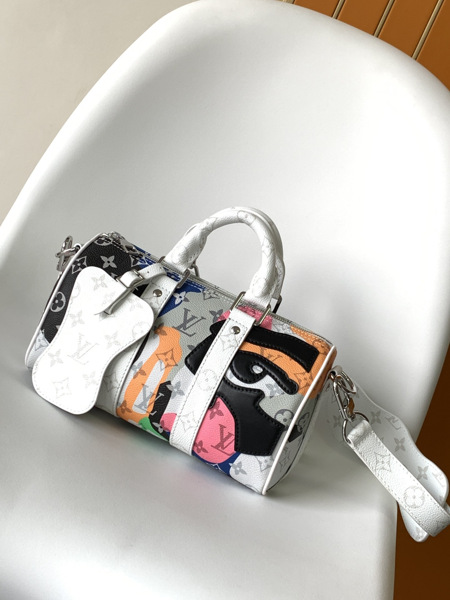 L0vis Vvtt0n Keepall Bandoulière 25 M46678 9.8 x 5.9 x 4.3 inches