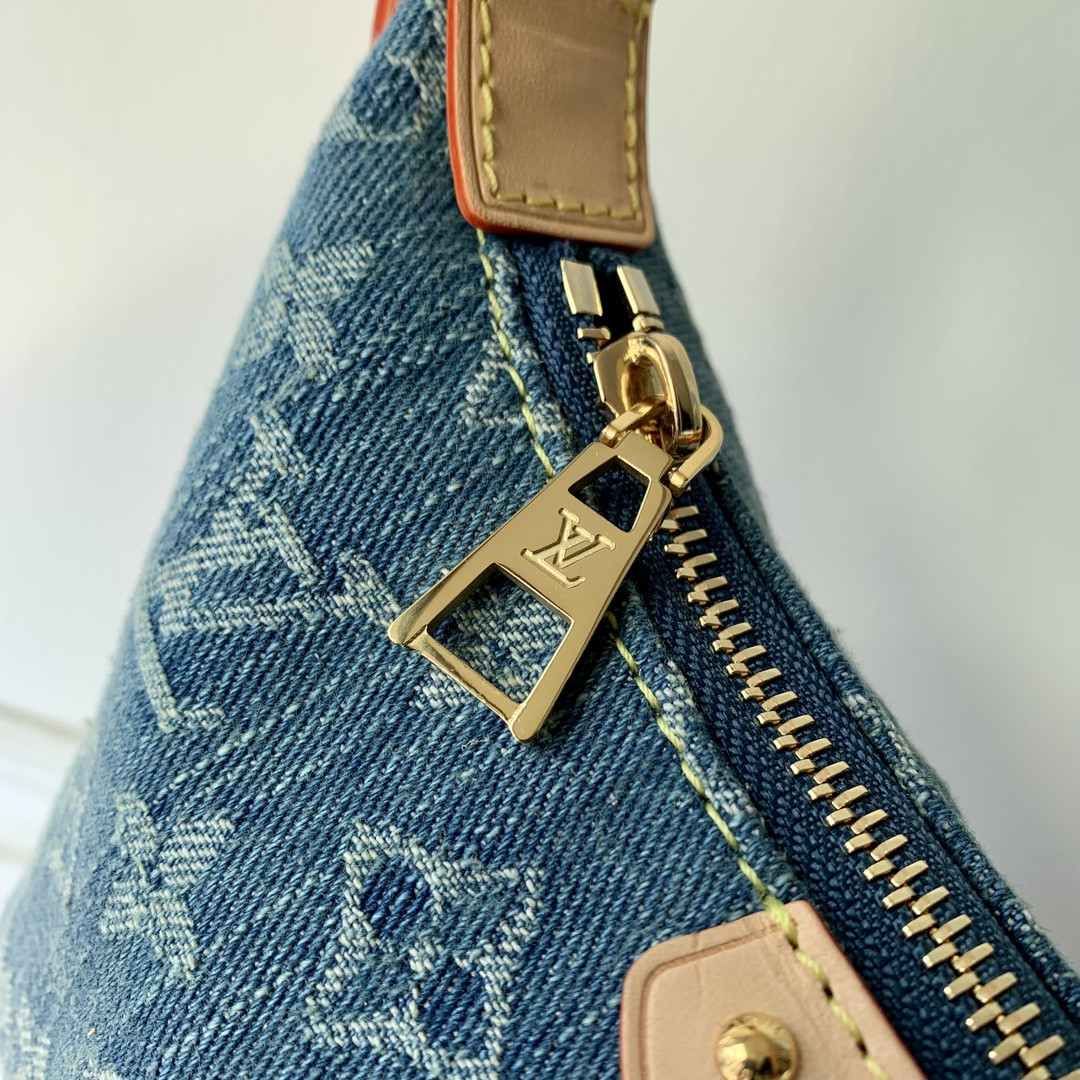 l0vis Vvtt0n m82949 hills pochette 18.5 x 11 x 6.6 cm