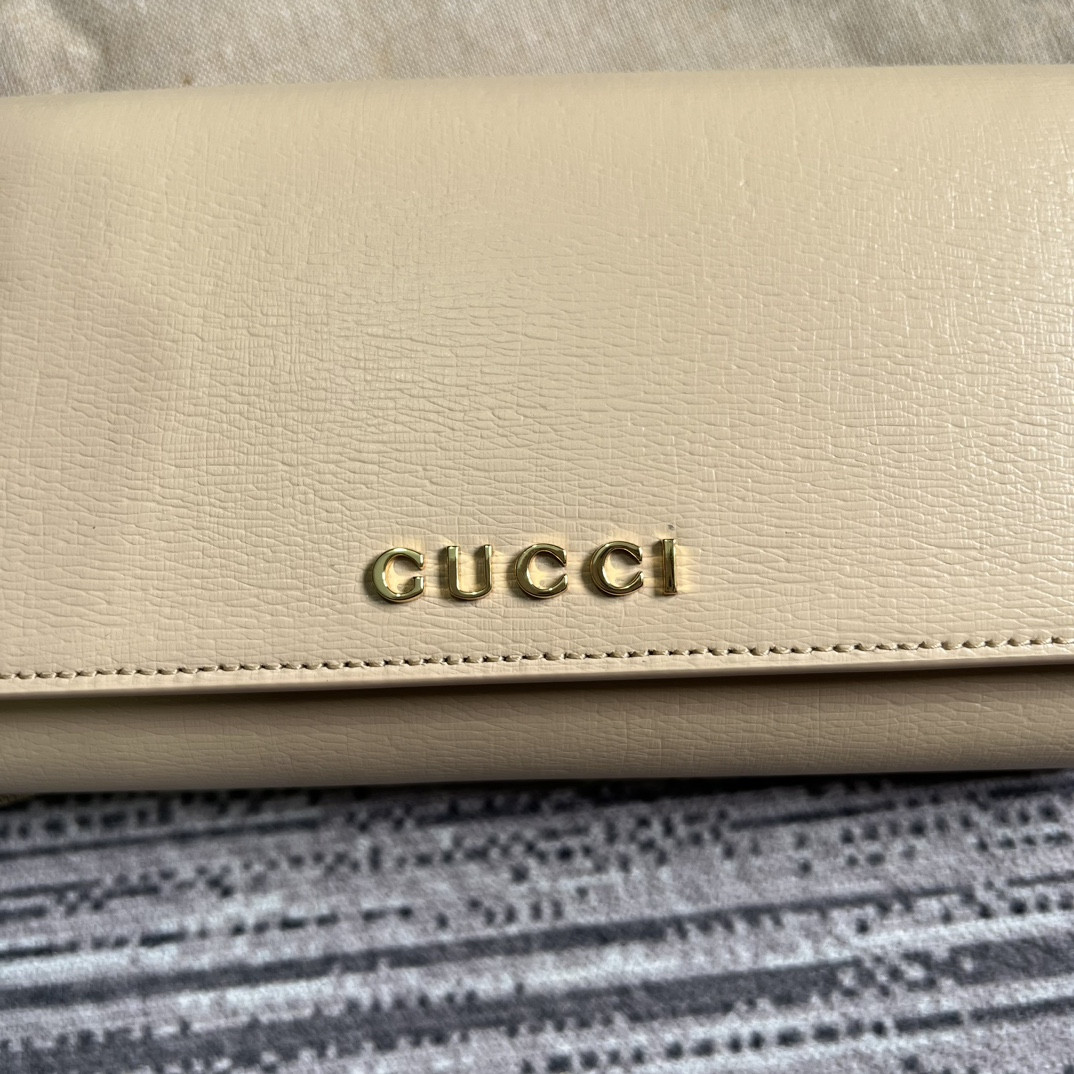 CONTINENTAL WALLET WITH Gvc*1 SCRIPT lIGHT YELLOW 7.5"W x 4"H x 1.4"D