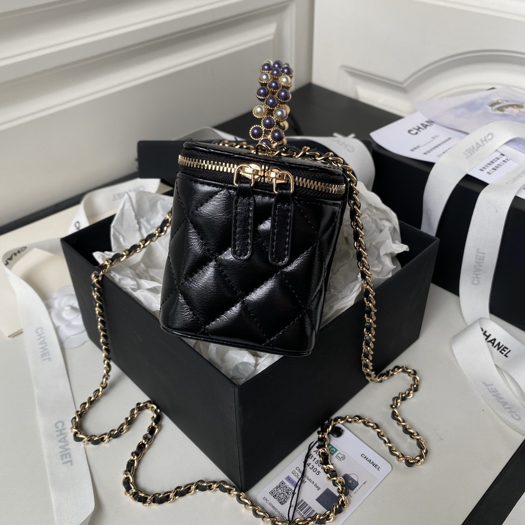 Ch**el 24P CHAIN LEATHER SQUARE BOX SHOULDER BAG 16x10x8cm