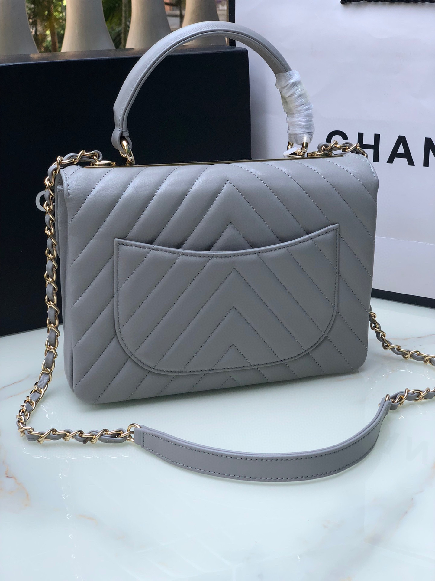Ch**el FLAP BAG WITH TOP HANDLE GRAY 6.6 × 9.8 × 4.7 in