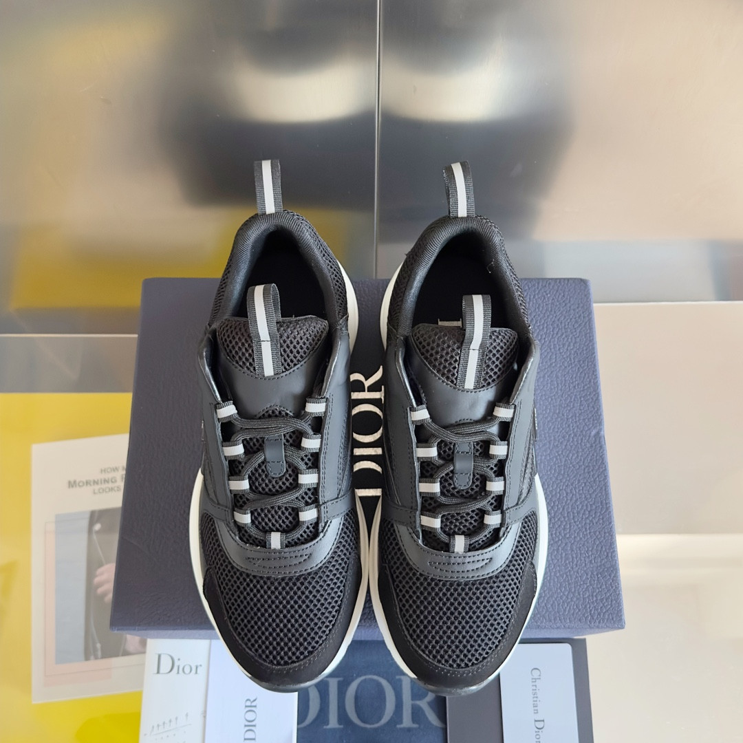 UA D10r B22 black Sneaker