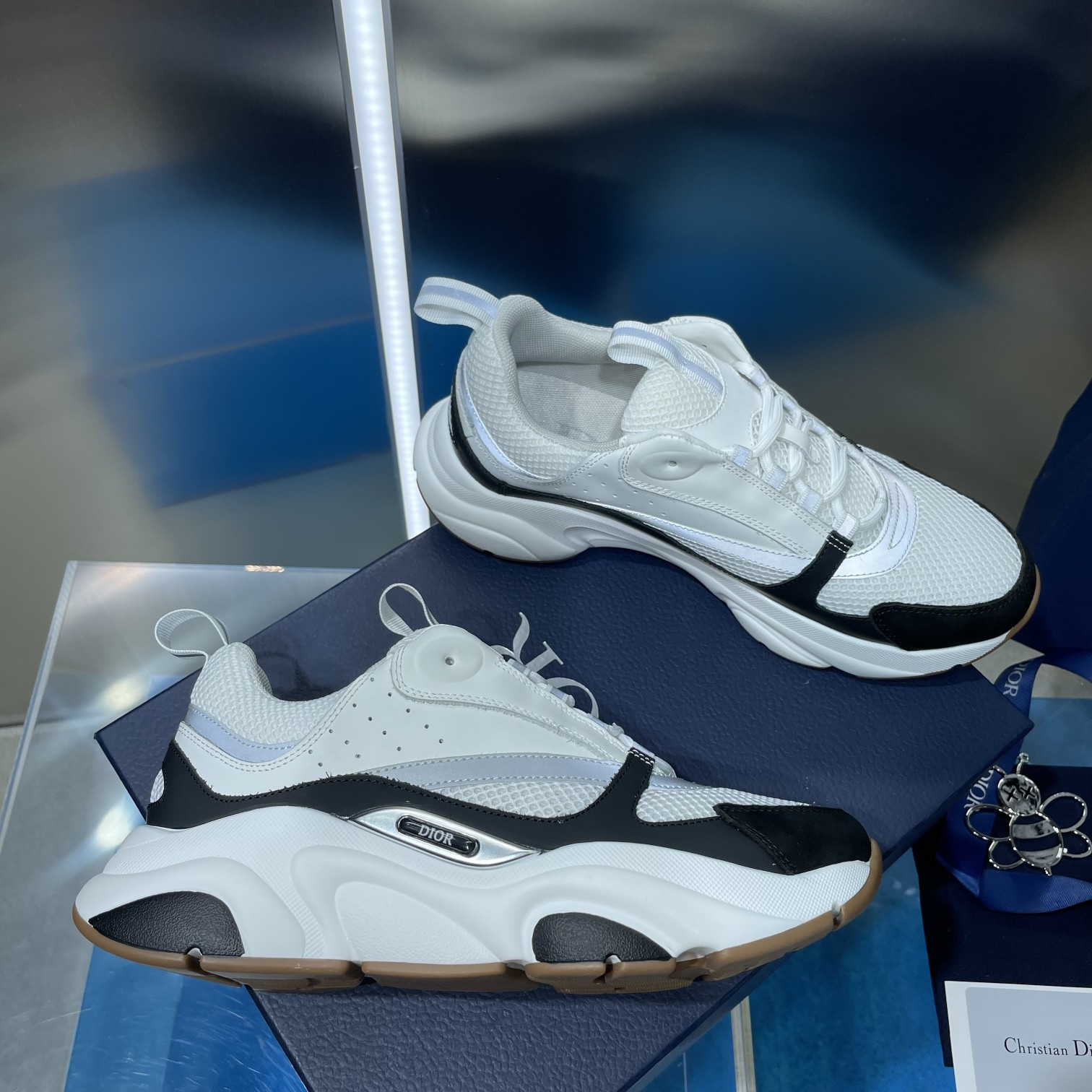 UA D10r B22 white Sneaker