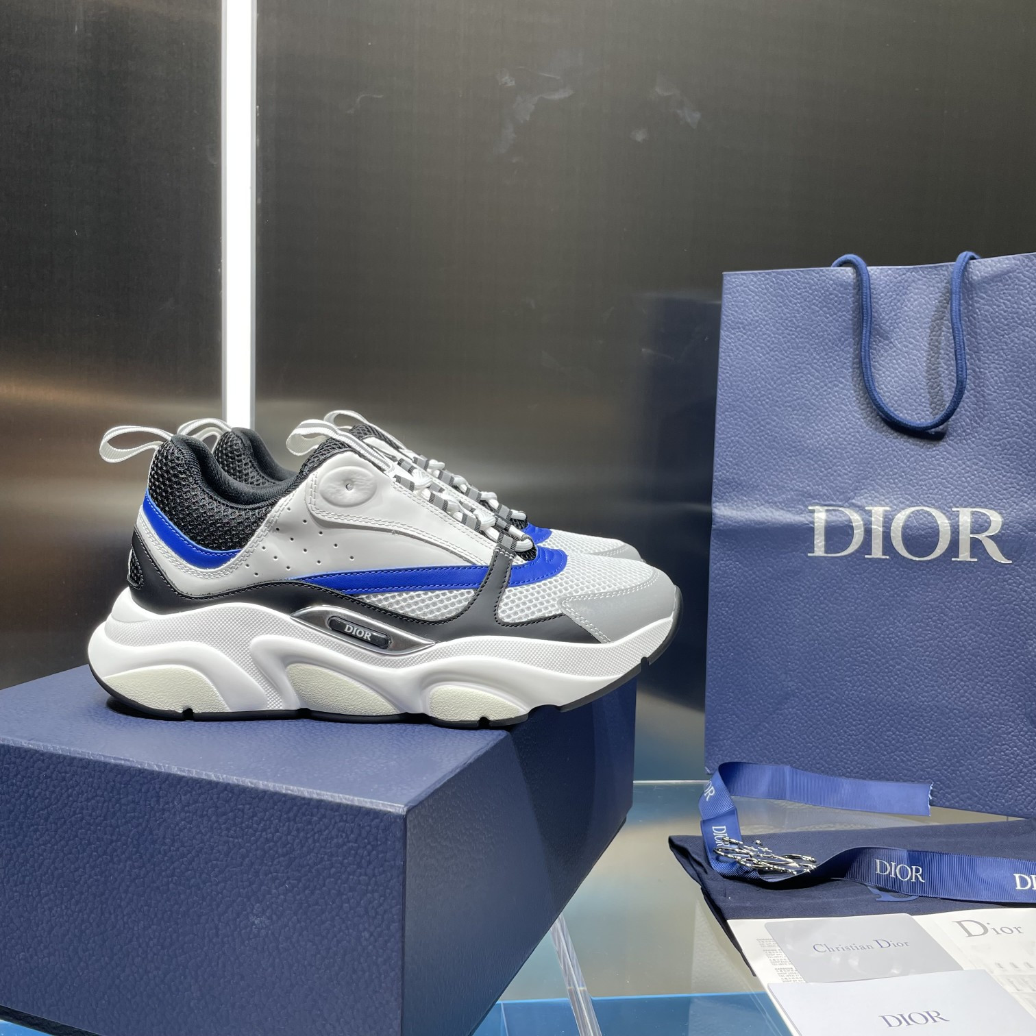 UA D10r B22 white Sneaker
