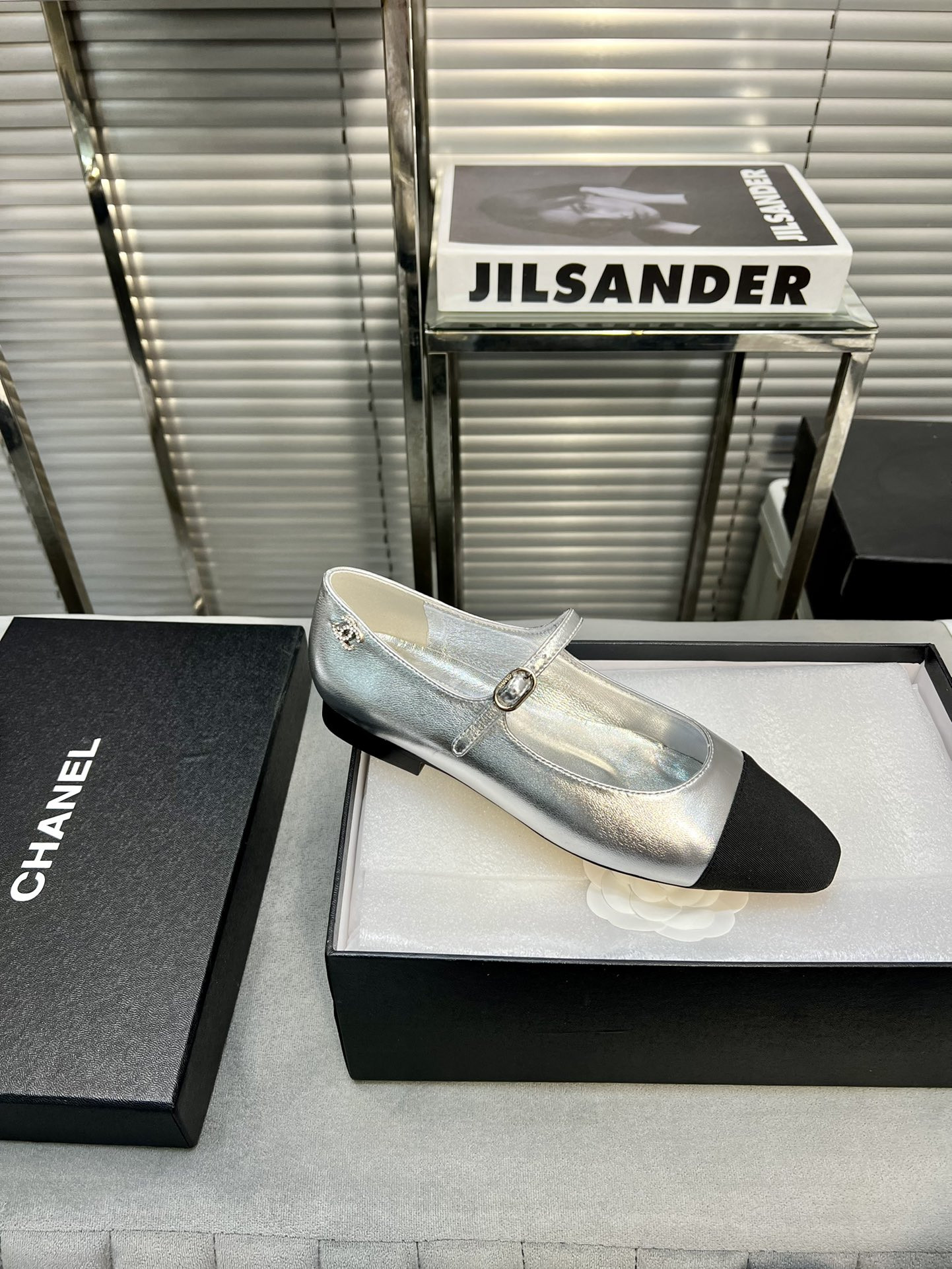 UA Ch**el MARY JANES  Lambskin