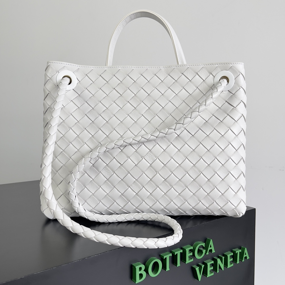 B0tt*ga Ven*ta Medium Andiamo 32x25x11CM