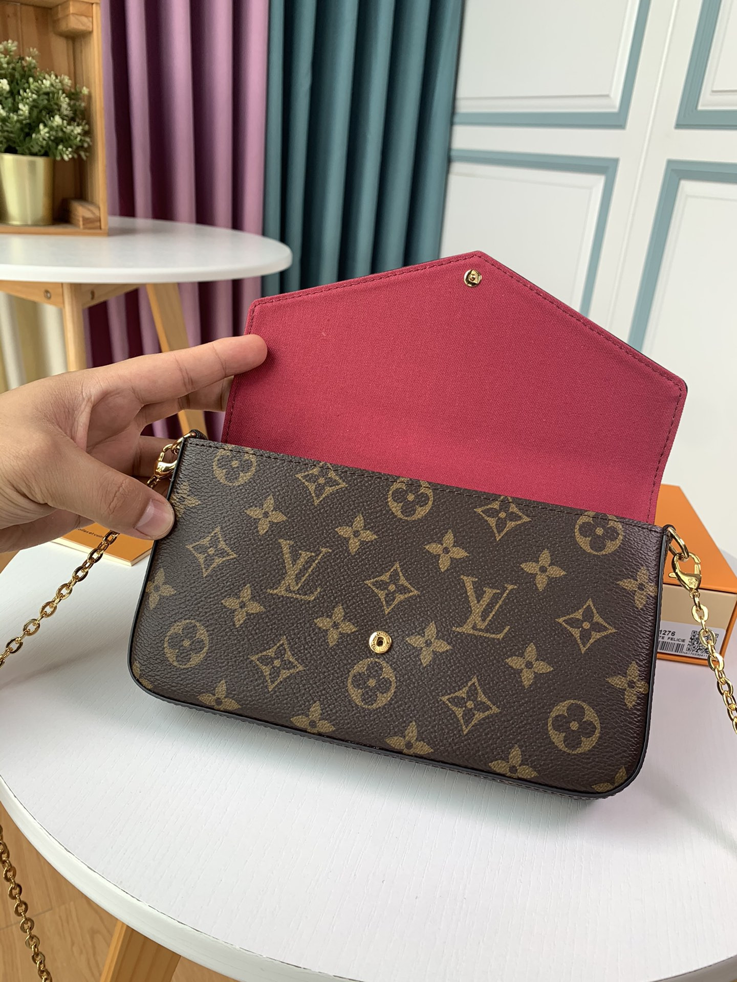 LV POCHETTE FÉLICIE M61276 21x12x3CM
