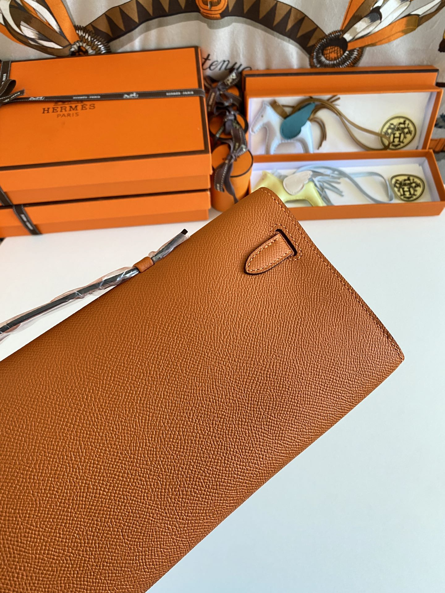 H**me5 Kelly Cut 31cm Epsom Leather