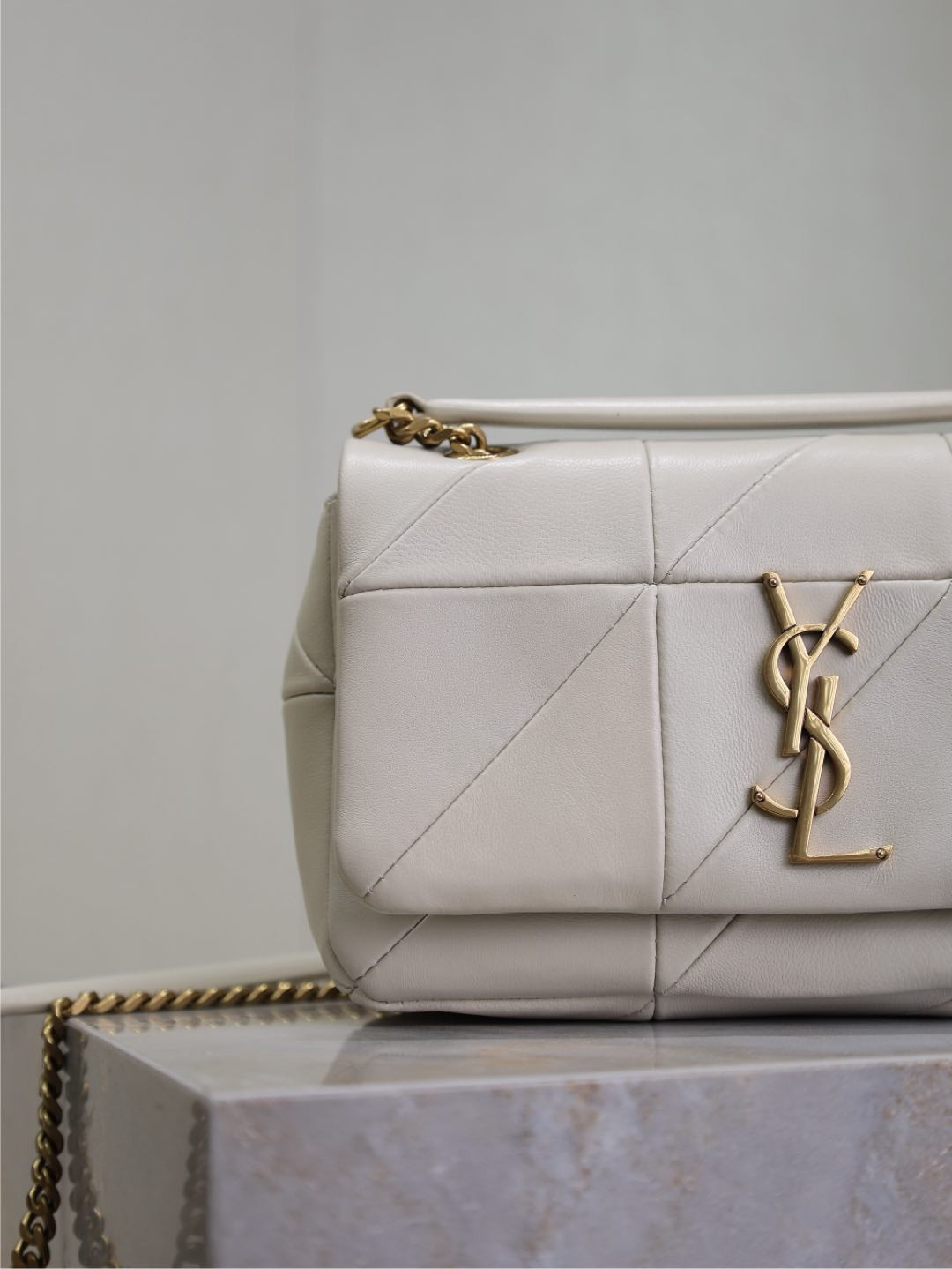 Y51 Jamie 20×12.5×6.5cm