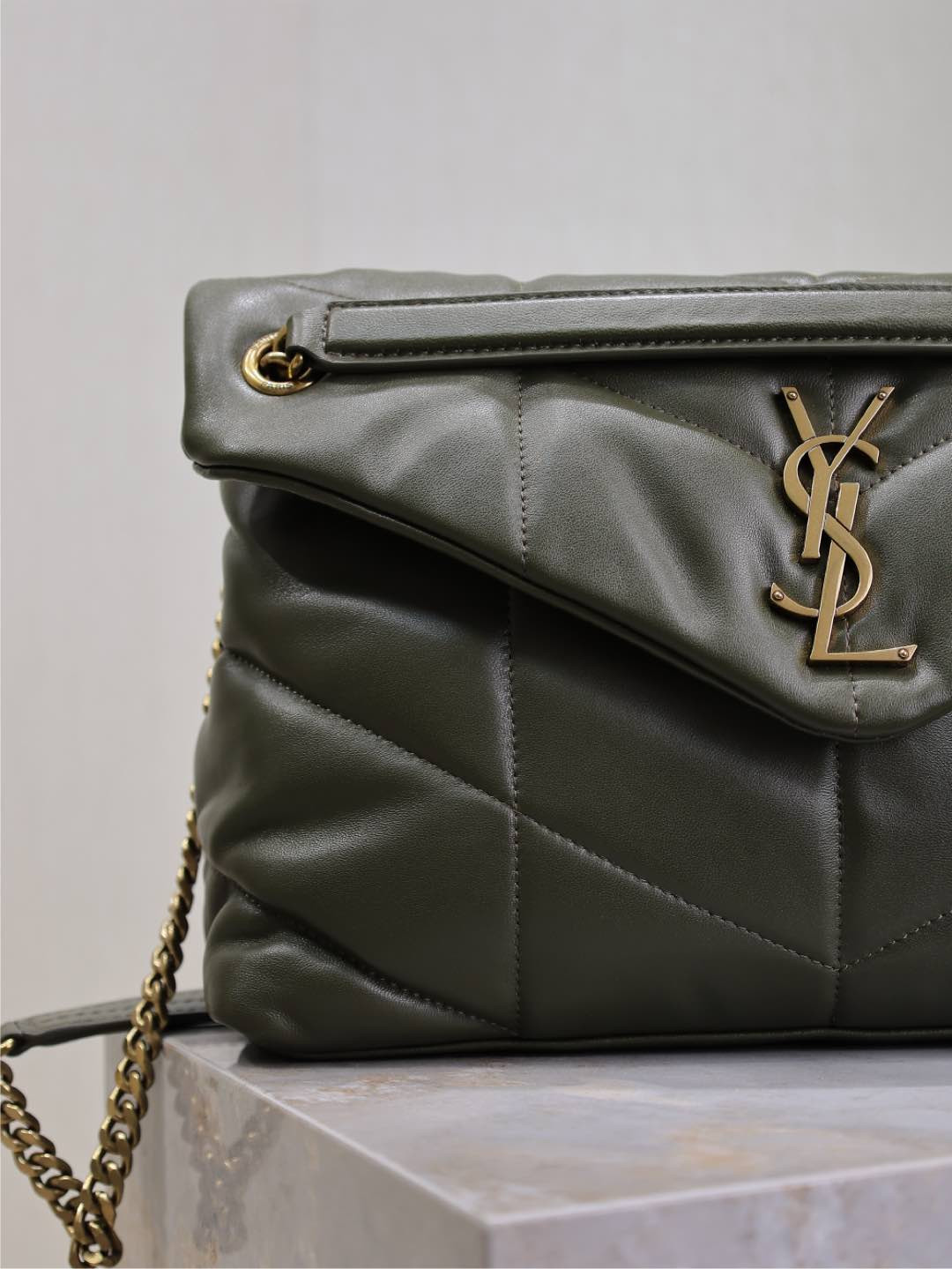 Y51 LOULOU PUFFER MEDIUM IN NAPPA LEATHER 35x23x13.5cm