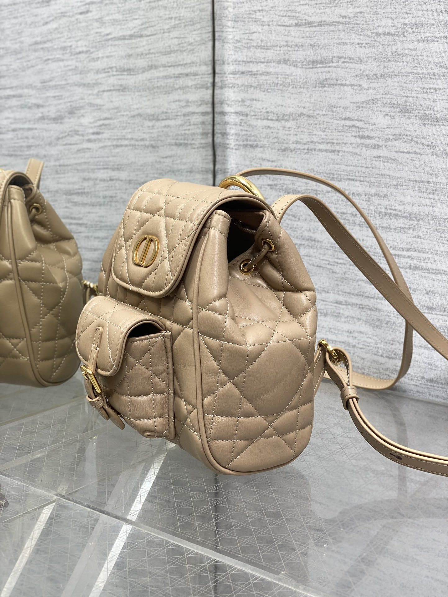 D10r CARO Backpack 20x8x18cm