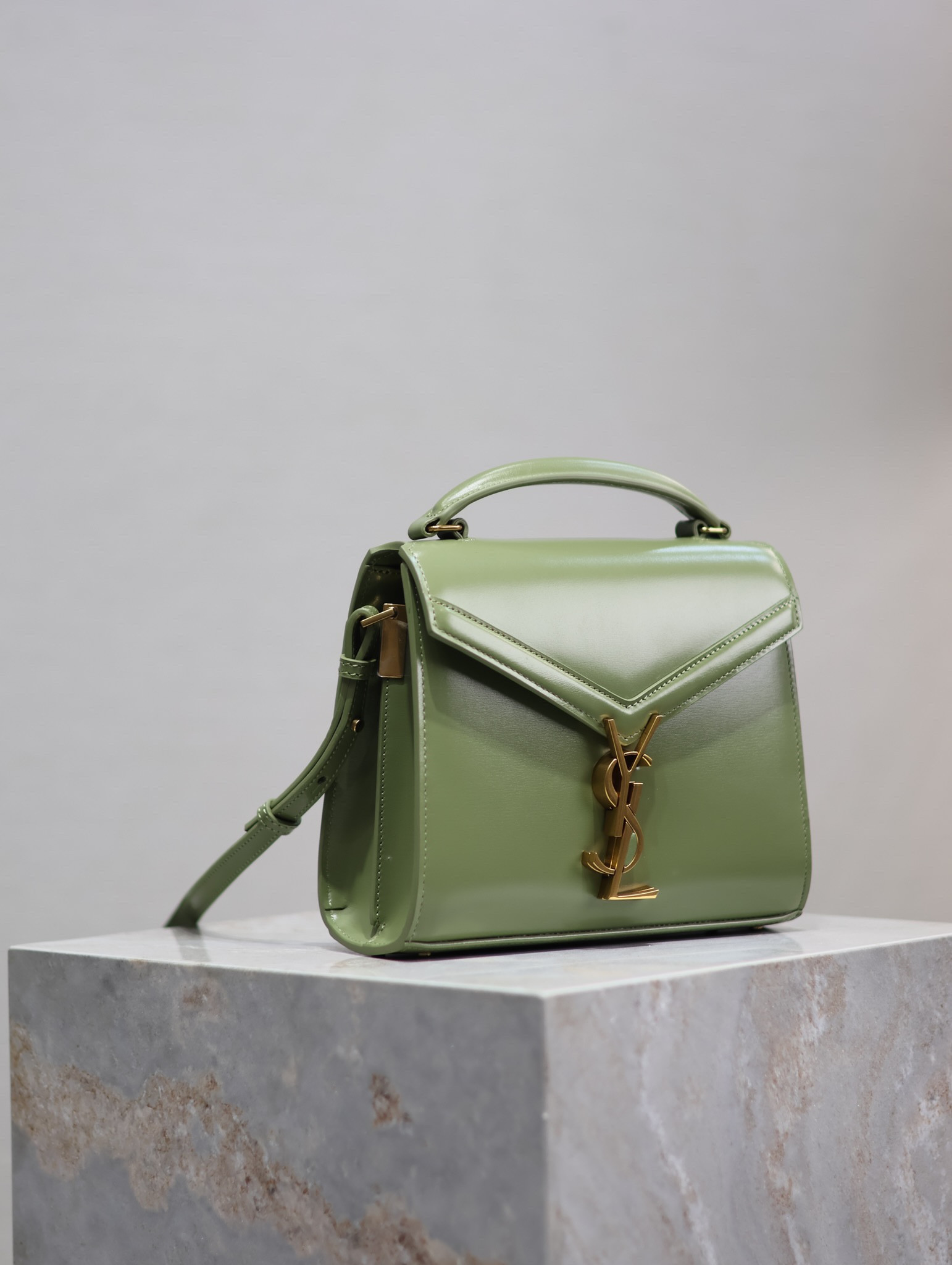 Y51 cassandra mini top handle bag 20x16x7.5cm