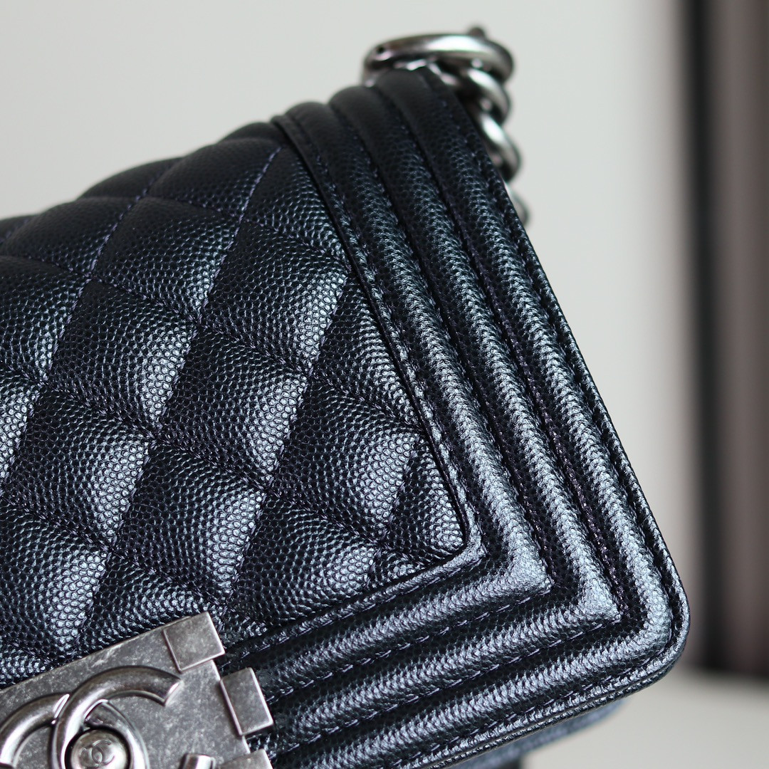 Ch**el Small BOY Handbag A67085 12x20.5x8.5cm