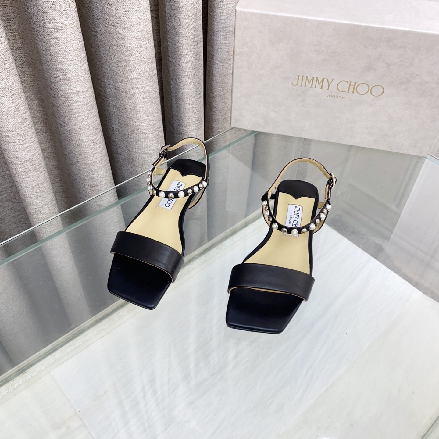 UA J1m*y Ch00 Sandals