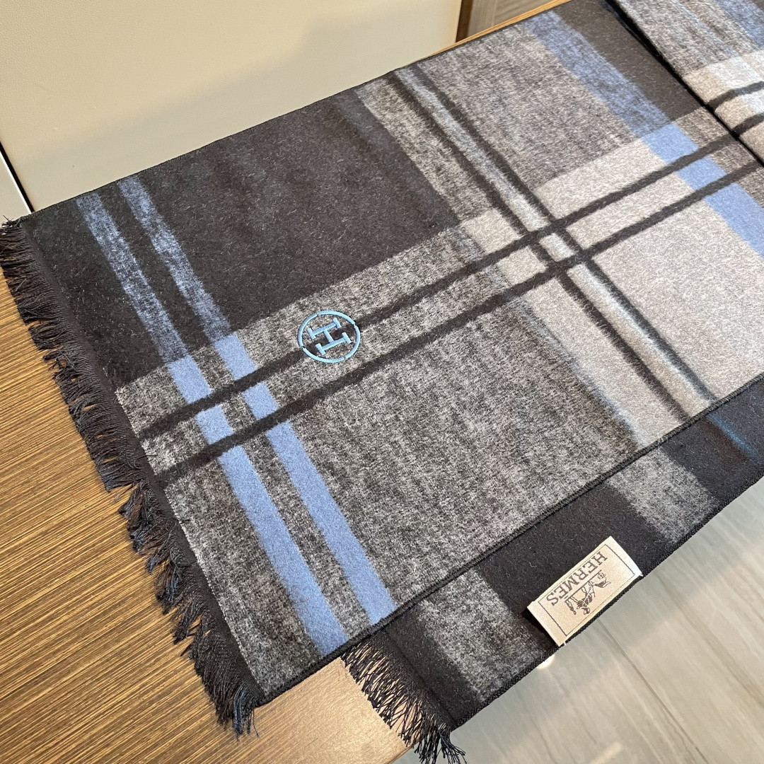 H**me5 scarf 45x180cm