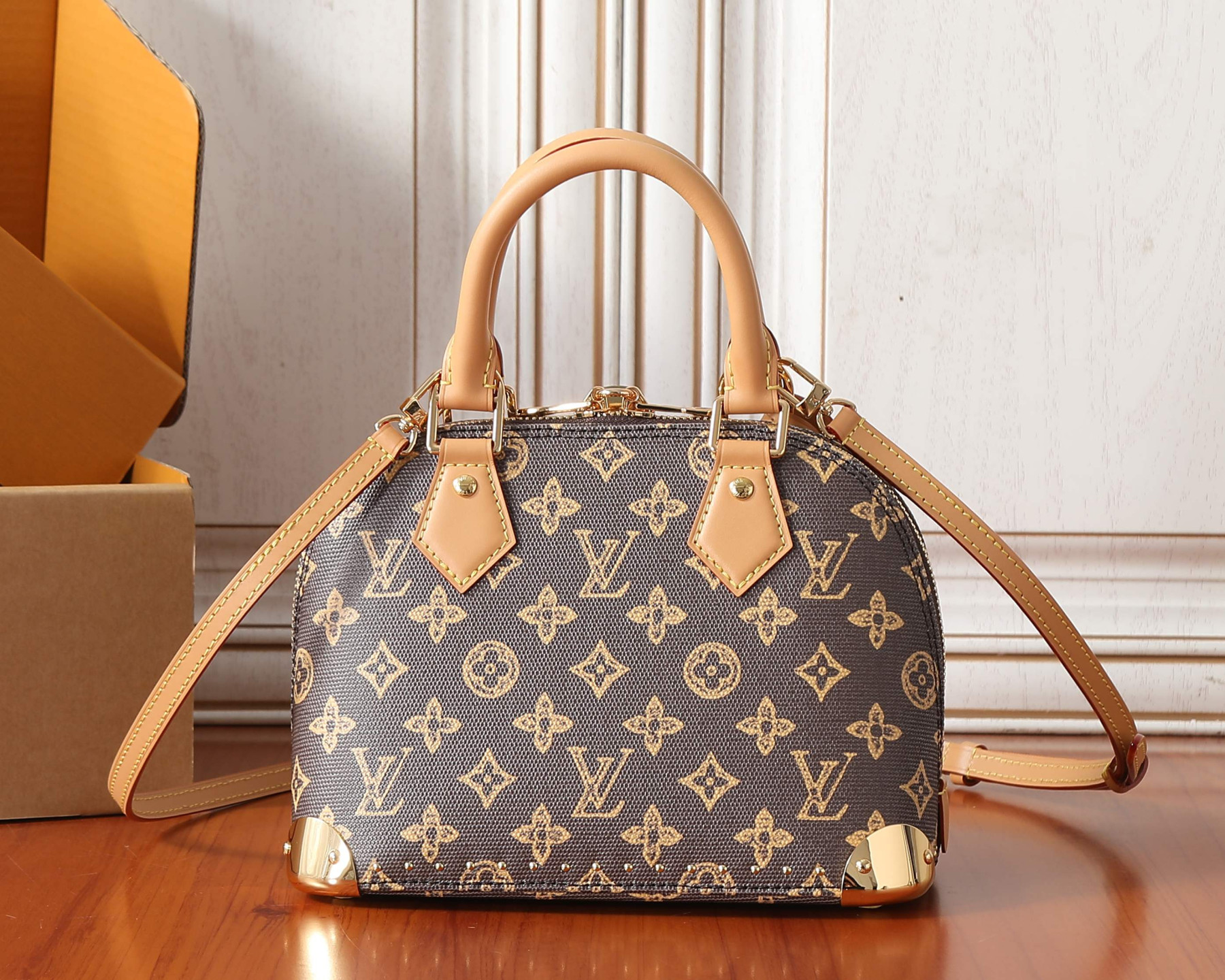LV ALMA TRUNK BB Gloves M28105 19x11x22cm