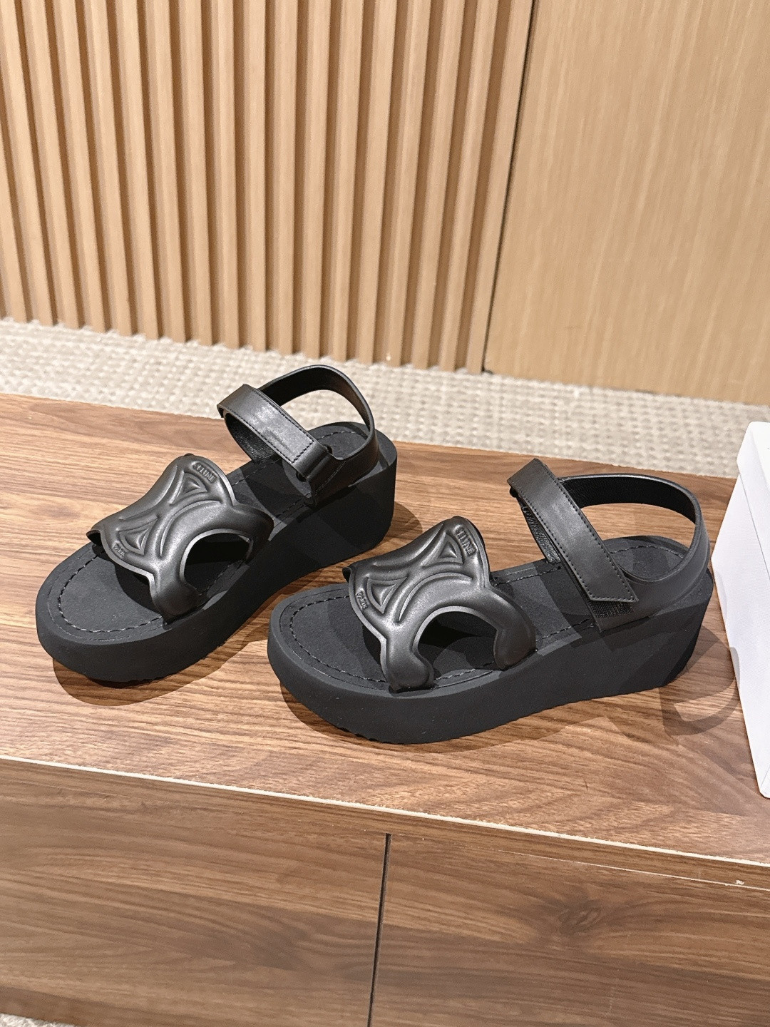 UA Ce1i*e SUNNY Sandals
