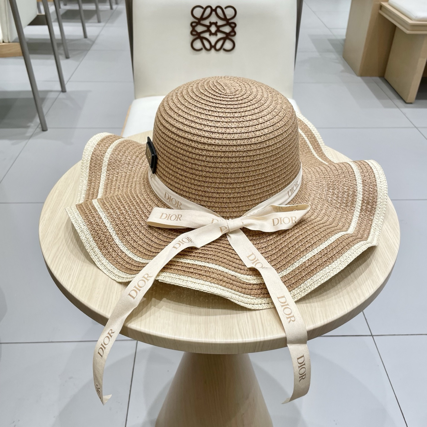 D10r Straw Hat 57cm Head Circumference