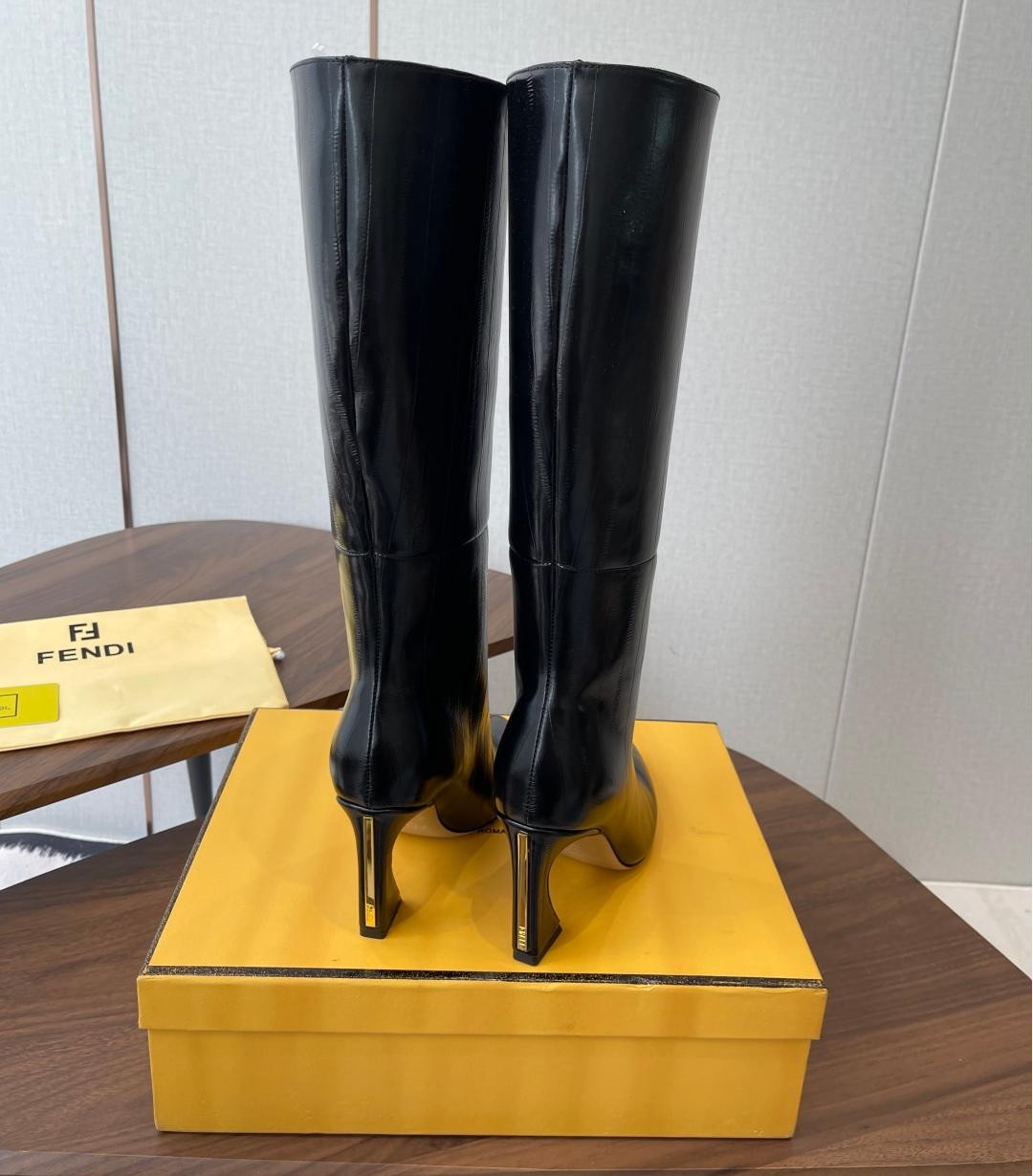UA F**di Arco Boots